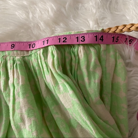 Green & Cream • Floral Print Skirt • PRICE FIRM - Picture 4 of 8